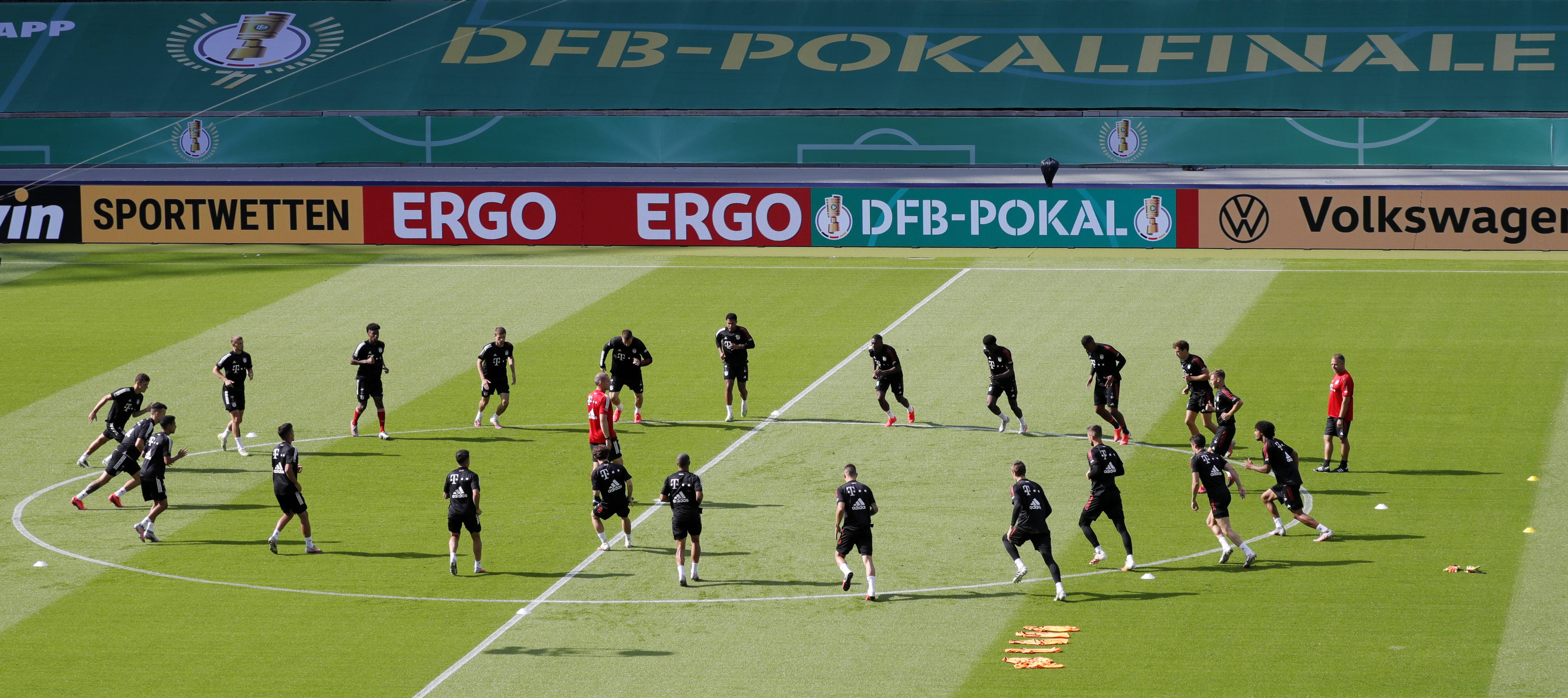 克里夫兰骑士加时末段战术微调布莱顿遗憾出局备战德国杯，今夜北京首钢备战英超看傻球迷 